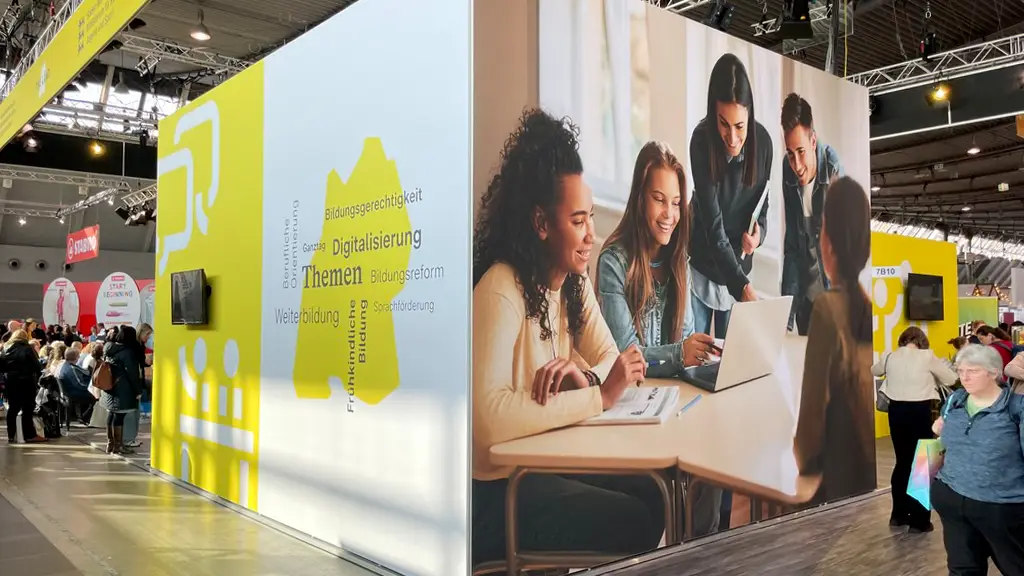 KB-Designagentur-Stuttgart-Crossmedia-Messestand-didacta-2025-KM-BW-2