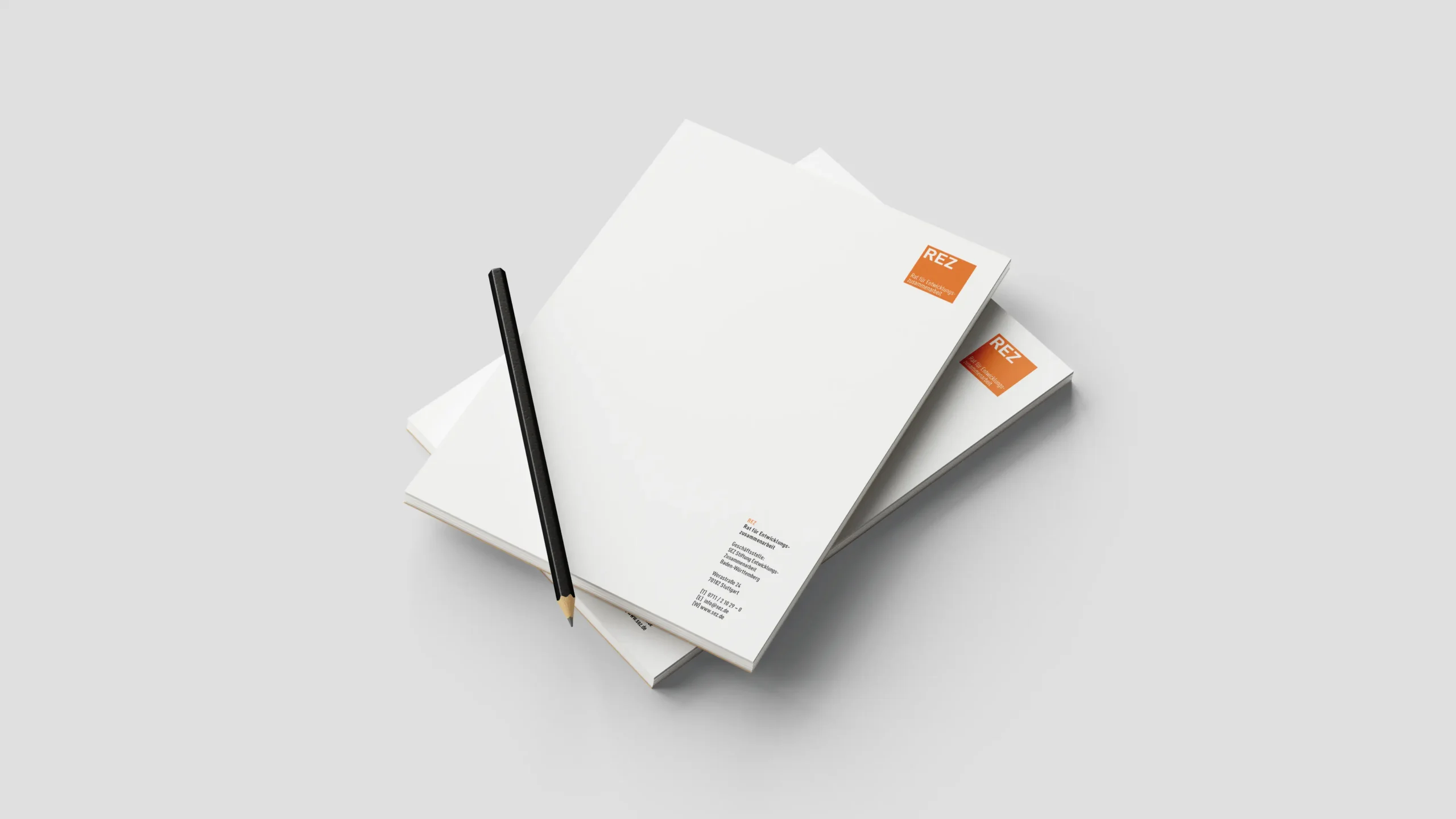 KB-Designagentur-Stuttgart-Logo-Design-REZ-3 KB-Designagentur-Stuttgart-Logo-Design-REZ-3